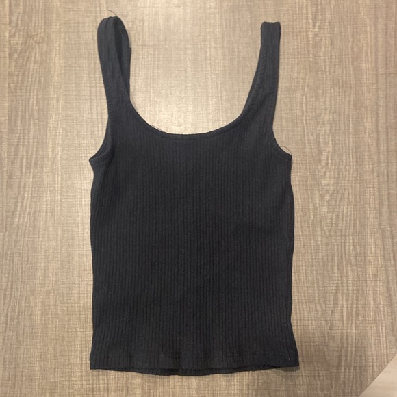 Ribbed Button Down Tank Top - Picture 2 of 3